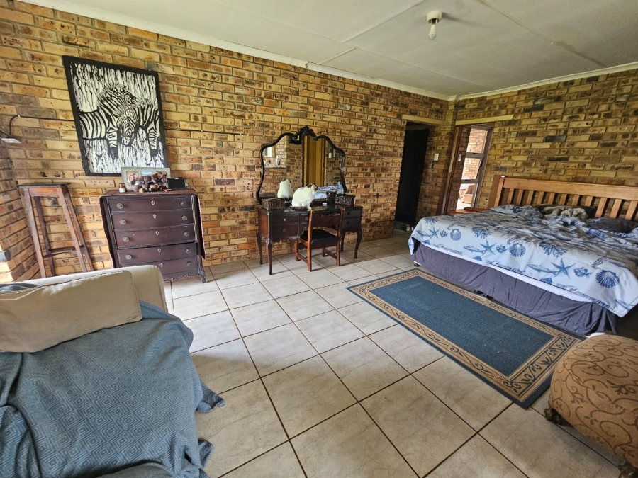 8 Bedroom Property for Sale in Potchefstroom Rural North West